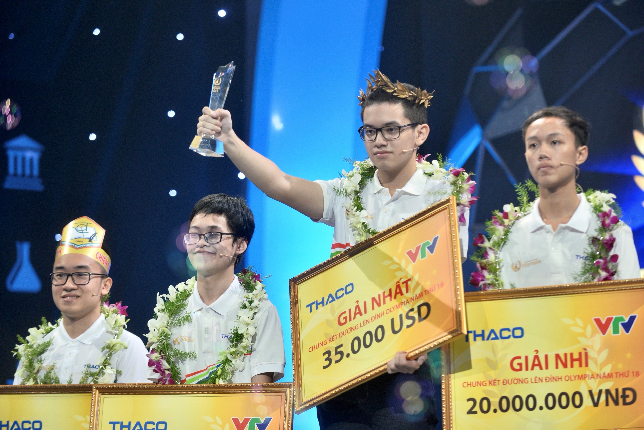 Duong len dinh Olympia anh 4