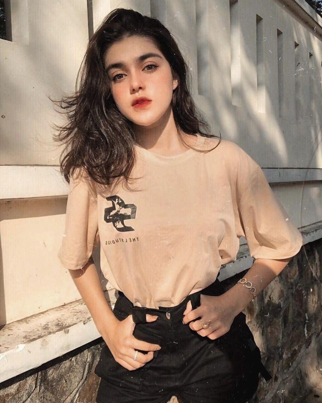 hot girl lai nhieu dong mau anh 6