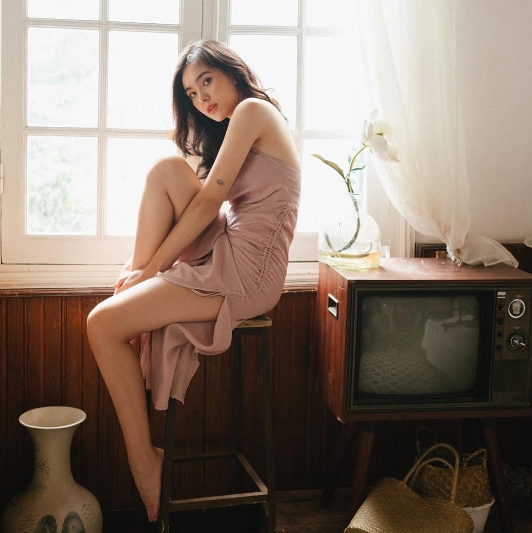 hot girl lai nhieu dong mau anh 4