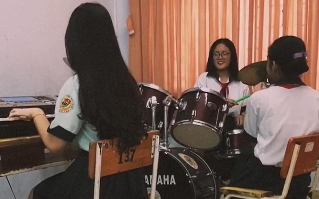 Man hoa tau nhac phim Doraemon voi 3 nhac cu khien dan mang thich thu hinh anh