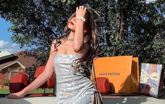 Nhung cau am co chieu the he 2K co cuoc song sang chanh hinh anh