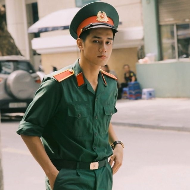 hot boy quan nhan anh 5