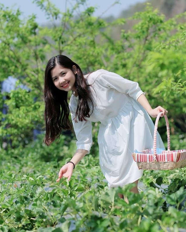 hot girl noi tieng sau mot dem anh 13