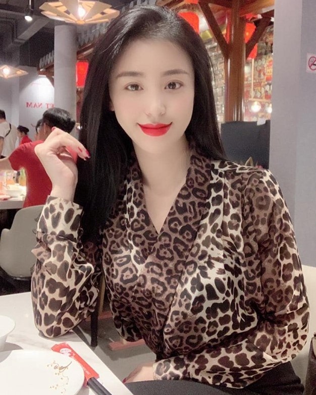 hot girl noi tieng sau mot dem anh 8