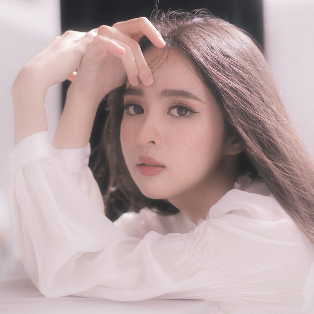 hot girl que Kon Tum anh 1