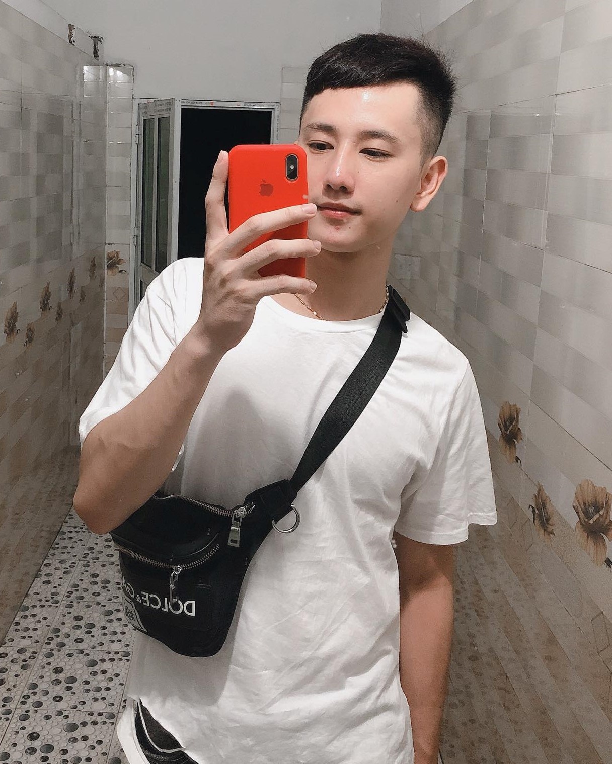 chang trai mac do canh ve duoc tim kiem anh 8