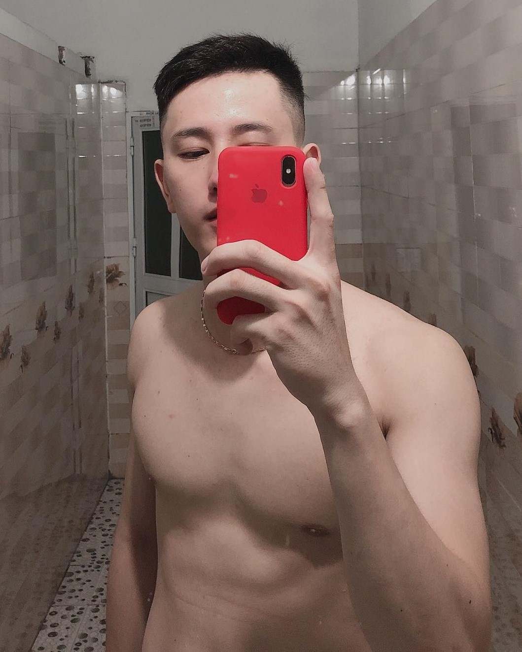 chang trai mac do canh ve duoc tim kiem anh 10