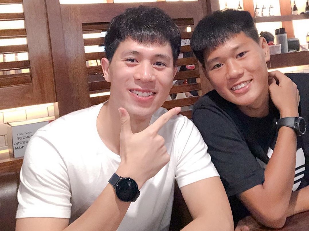 anh em trai cau thu anh 1