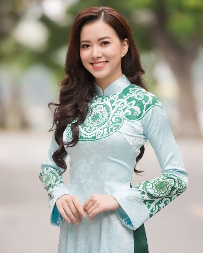 hot girl dan toc Tay anh 9