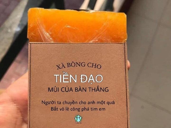 Dan mang che xa bong tha thinh danh cho hoi cau thu hinh anh