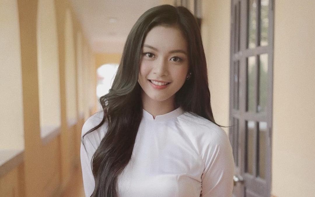 Hot girl Hai Phong nguoi la nang tho, nguoi streamer co style noi loan hinh anh