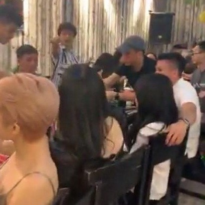 ban gai tin don Quang Hai anh 2