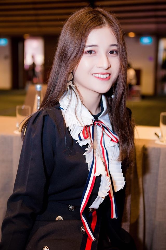 nữ sinh trường Luật giống Nancy ảnh 2 nu sinh truong Luat giong Nancy anh 2