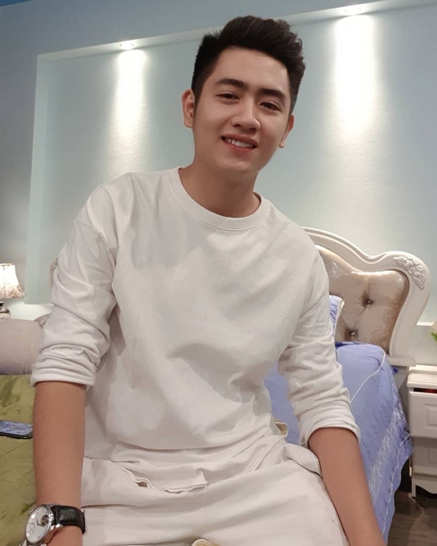 hot boy truong canh sat anh 9