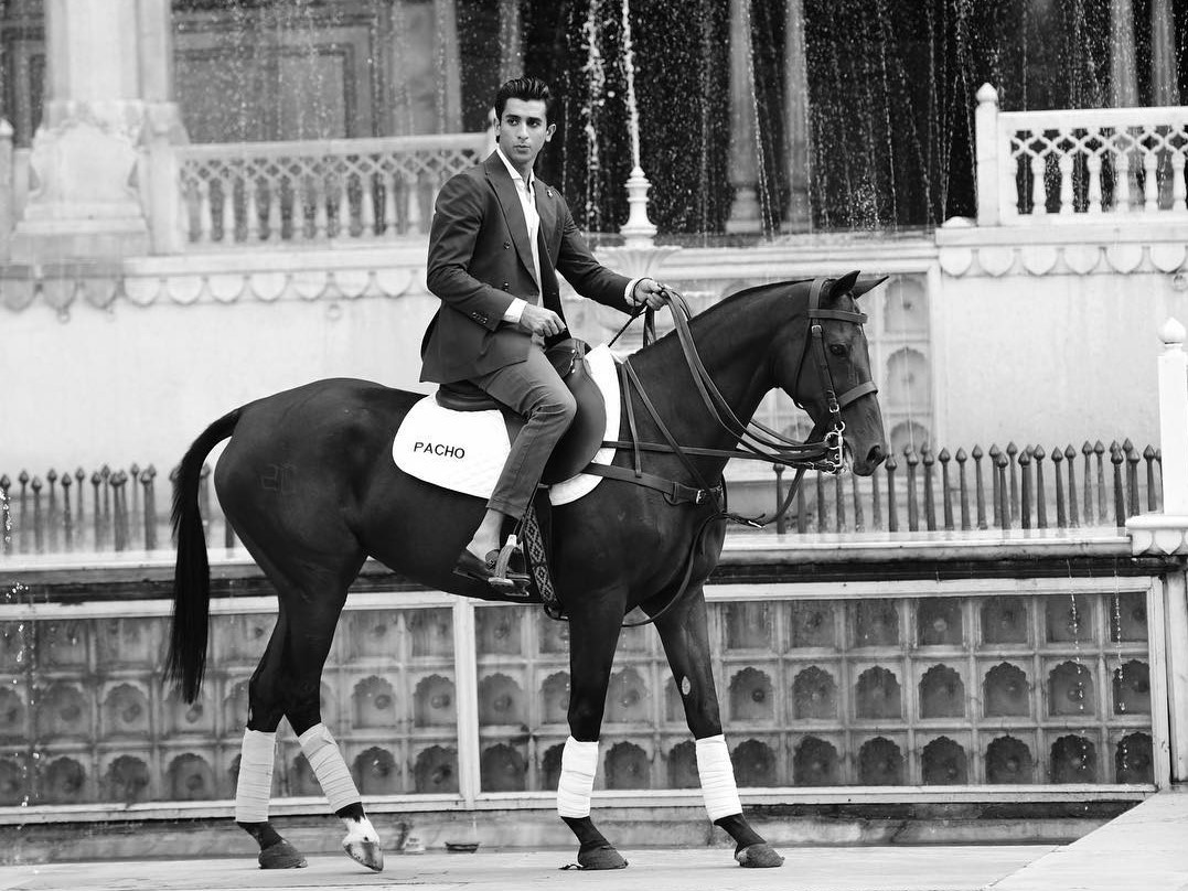 ty phu tre cua An Do anh 1