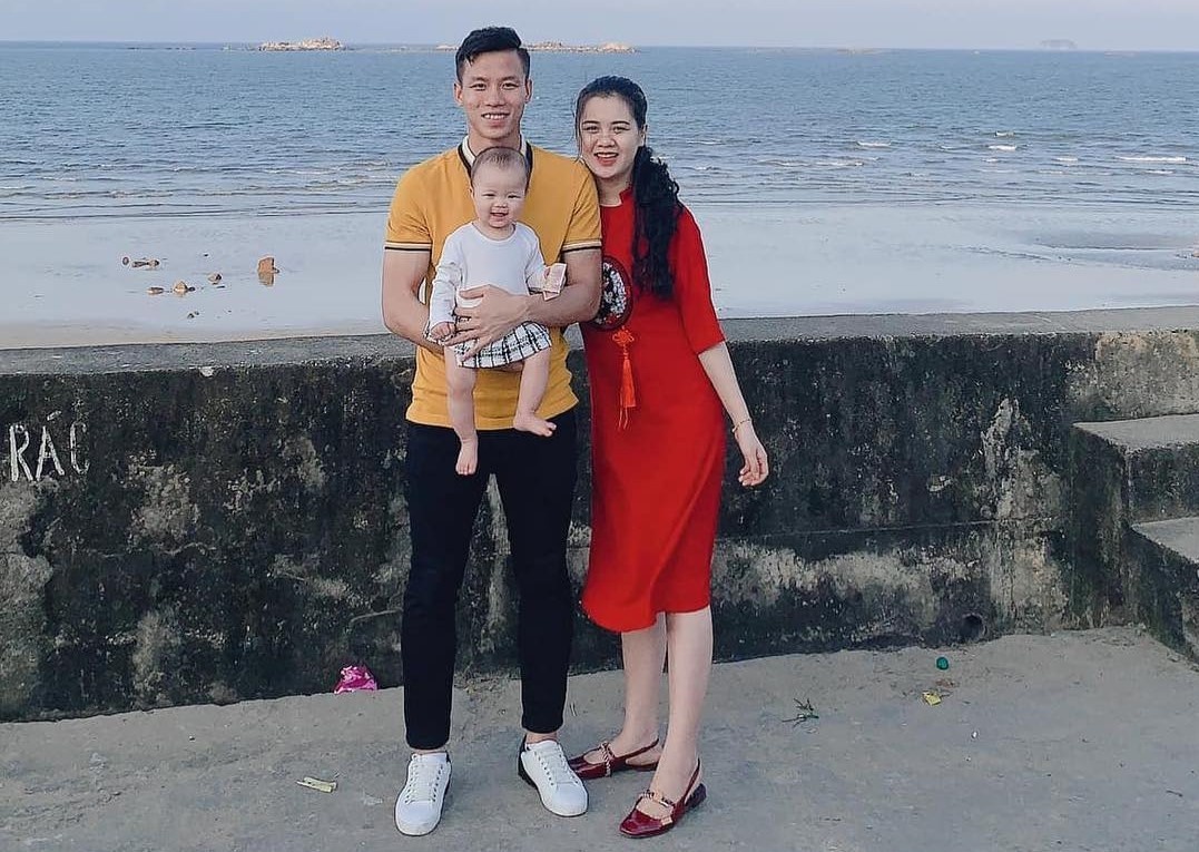 cau thu cham dang anh khoe ban gai anh 8