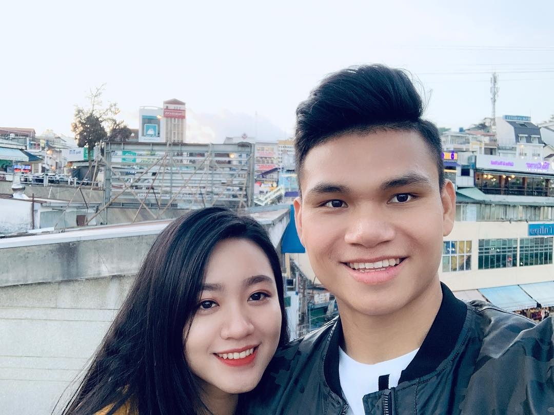 cau thu cham dang anh khoe ban gai anh 4