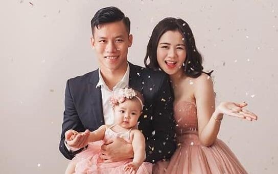 Vo Hai Que mien phi do uong cho ai ten Tien, Linh sau tran thang UAE hinh anh