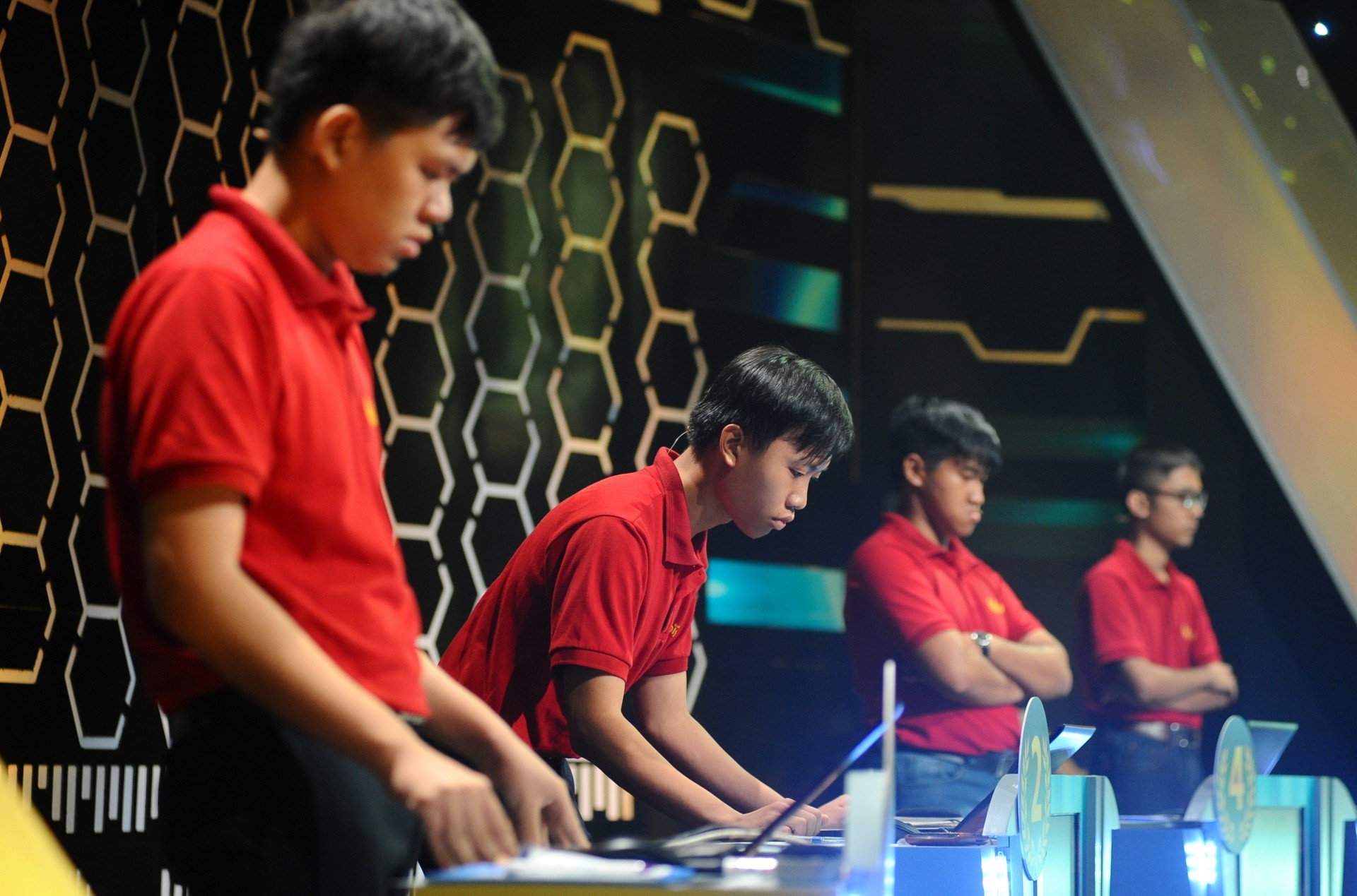 Duong len dinh Olympia anh 11