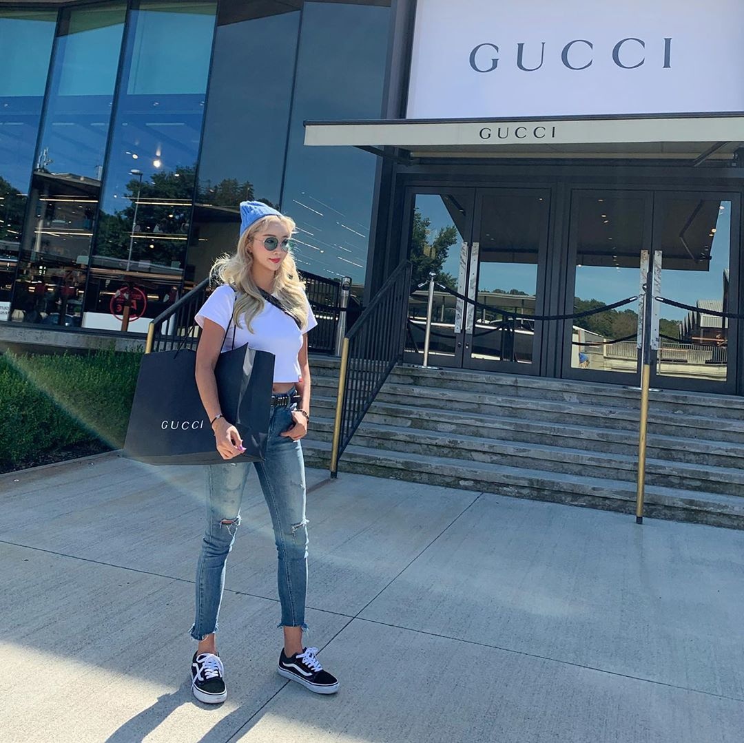 nguoi mau xe hoi o Han Quoc anh 9