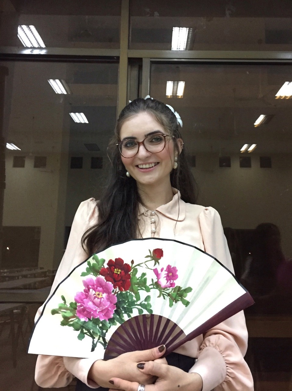 cô giáo Romania nổi tiếng trên mạng ảnh 12 co giao Romania noi tieng tren mang anh 12