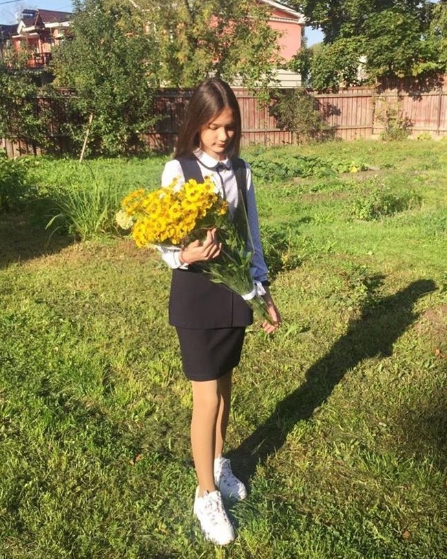 em gai thu mon Dang Van Lam anh 4