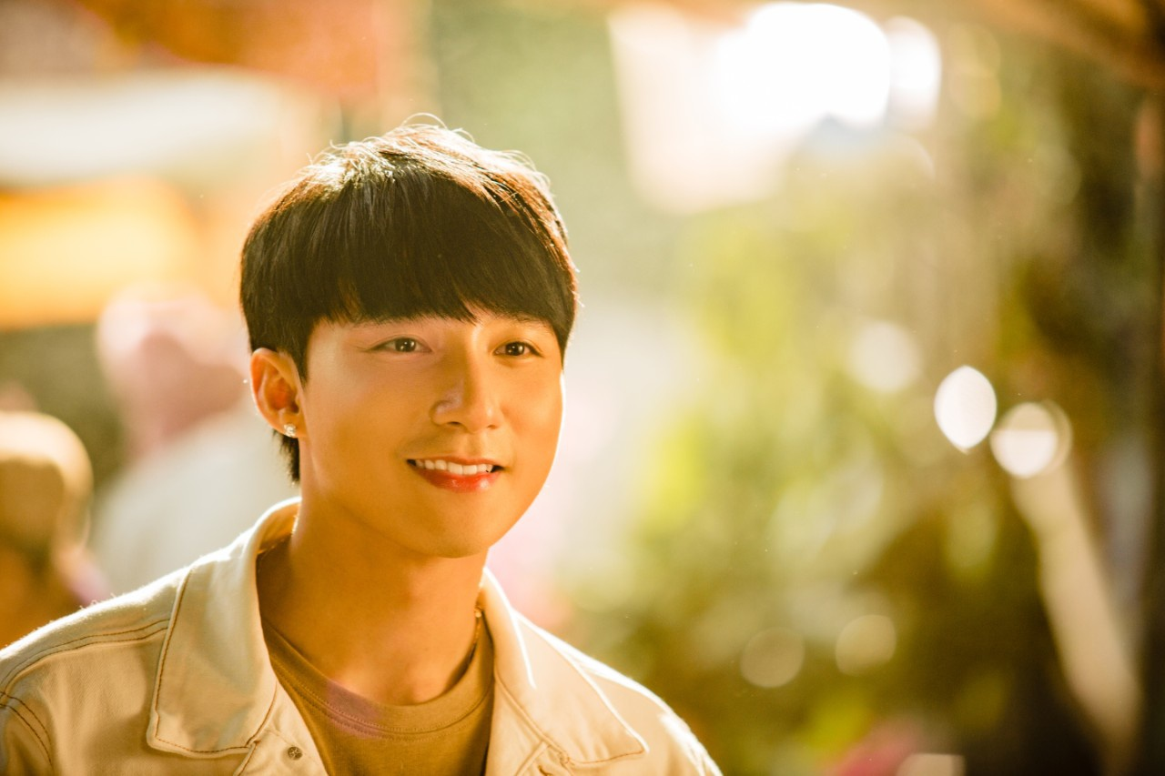 Son Tung M-TP: Khi be tac, toi nhin bau troi va xem nhu tam su voi ba hinh anh