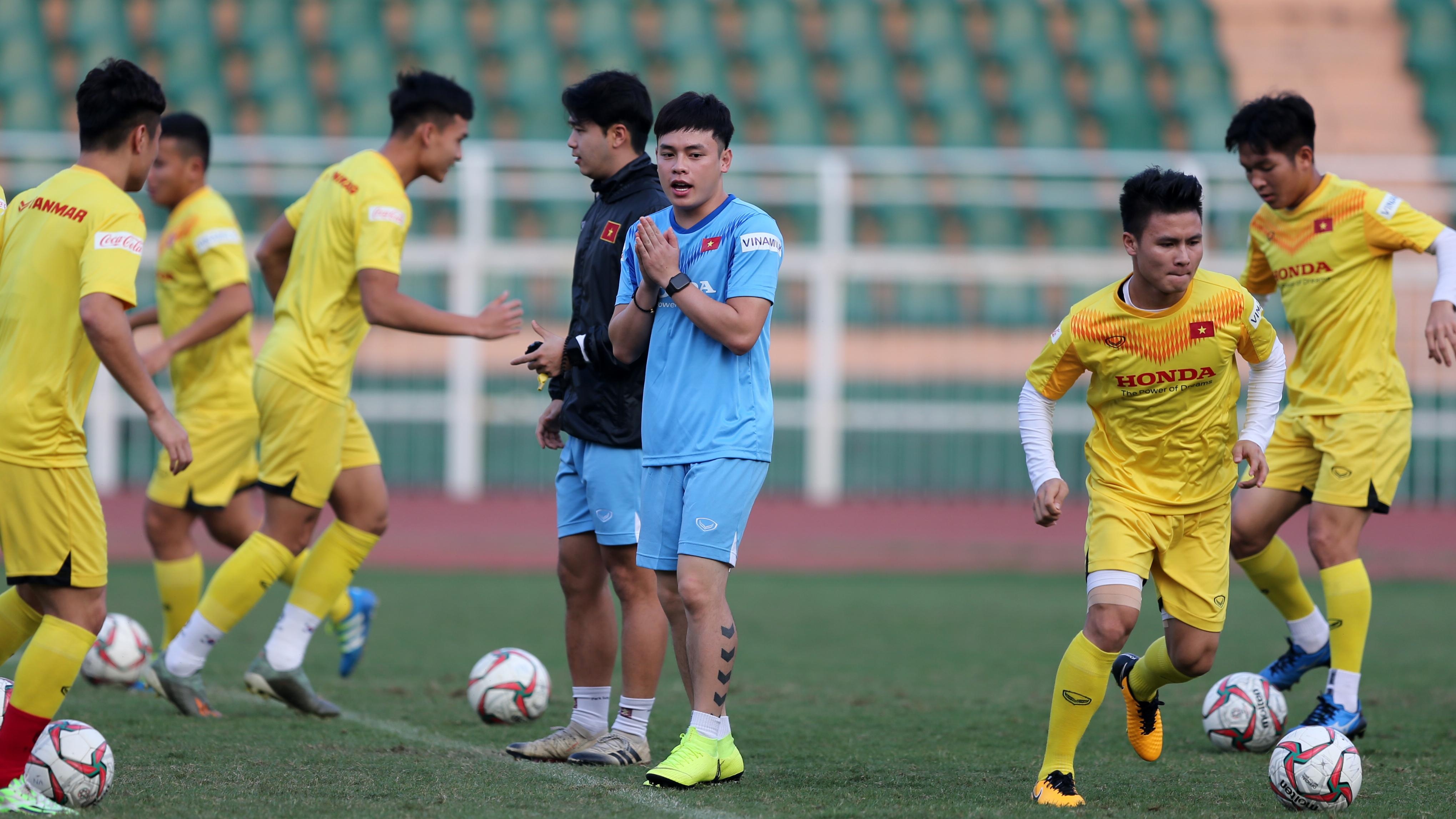 tro ly ngon ngu moi cua ong Park anh 4