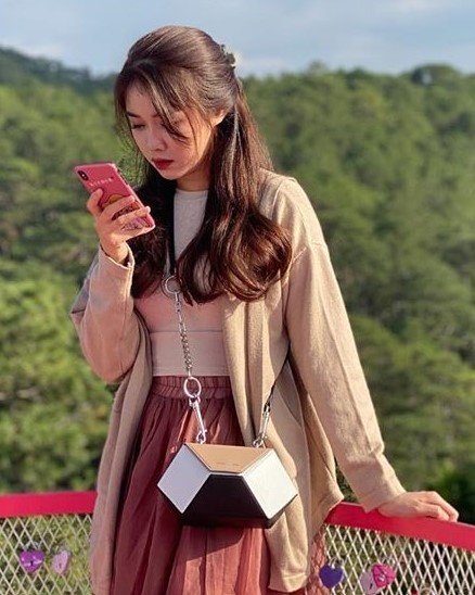 cau thu yeu chieu vo anh 9