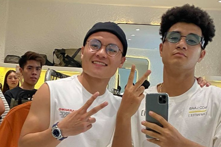 Quang Hai, Duc Chinh chuc mung nam moi nguoi ham mo hinh anh