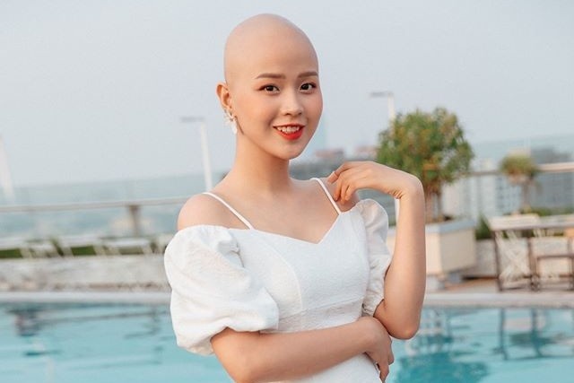 Nu sinh 19 tuoi mac ung thu vao de thi hoc sinh gioi Van hinh anh