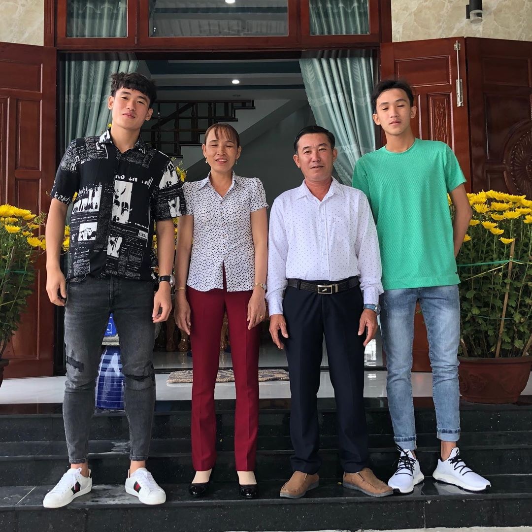 cau thu don Tet anh 3