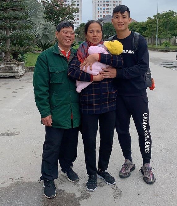 cau thu don Tet anh 4