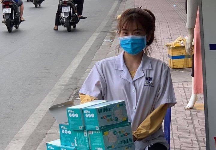 Dan mang chia se dia diem phat khau trang mien phi giua dich corona hinh anh