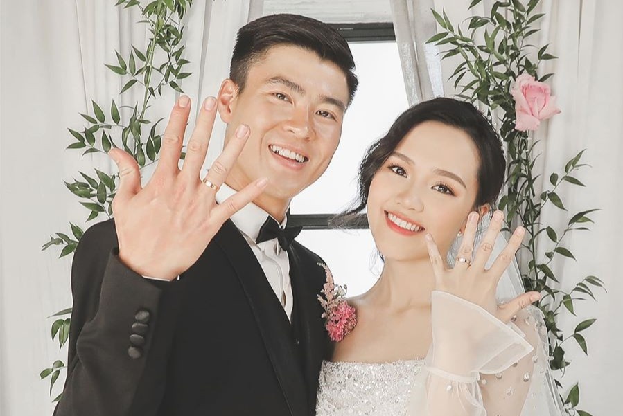 Boc gia trang phuc cuoi toan do hieu cua Duy Manh - Quynh Anh hinh anh