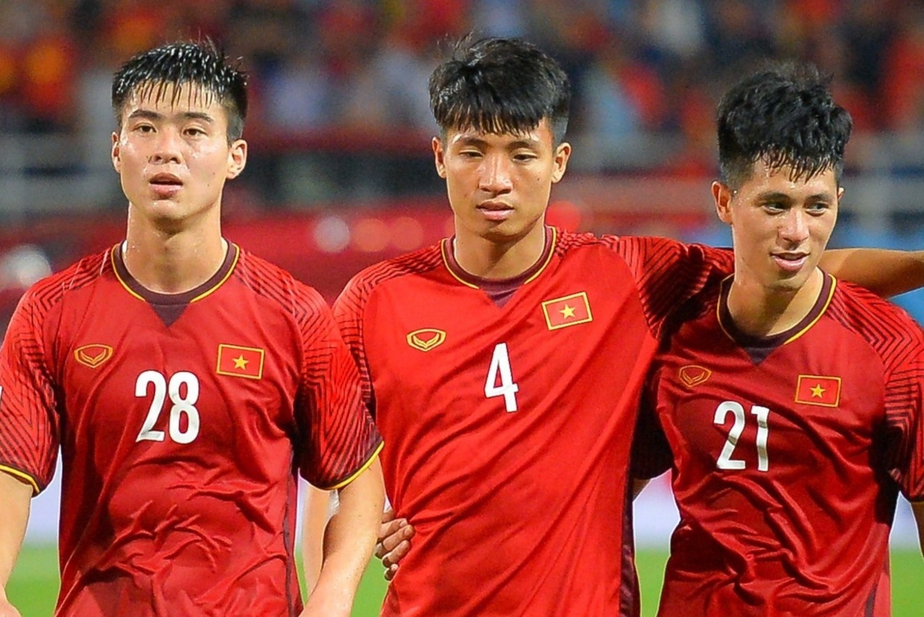 Duy Manh lay vo, Bui Tien Dung co con, Dinh Trong co tinh yeu ben lau hinh anh