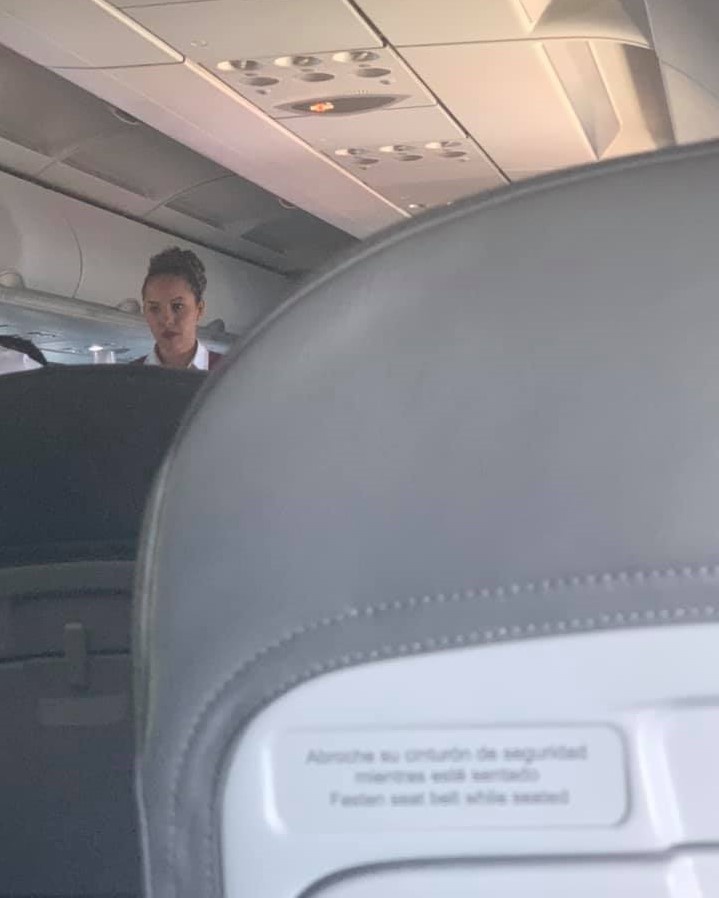 cô gái gốc Việt bị hãng bay Mexico ghẻ lạnh vì corona ảnh 3 co gai goc Viet bi hang bay Mexico ghe lanh vi corona anh 3