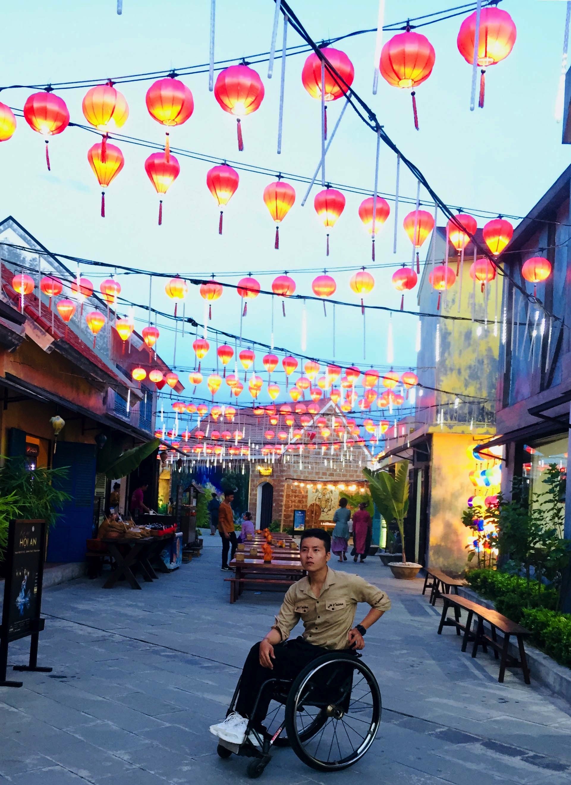 chàng trai khuyết tật phượt bằng xe 3 bánh ảnh 4 chang trai khuyet tat phuot bang xe 3 banh anh 4