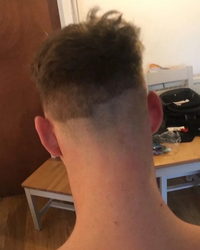 tu cat toc khi o nha cach ly anh 7