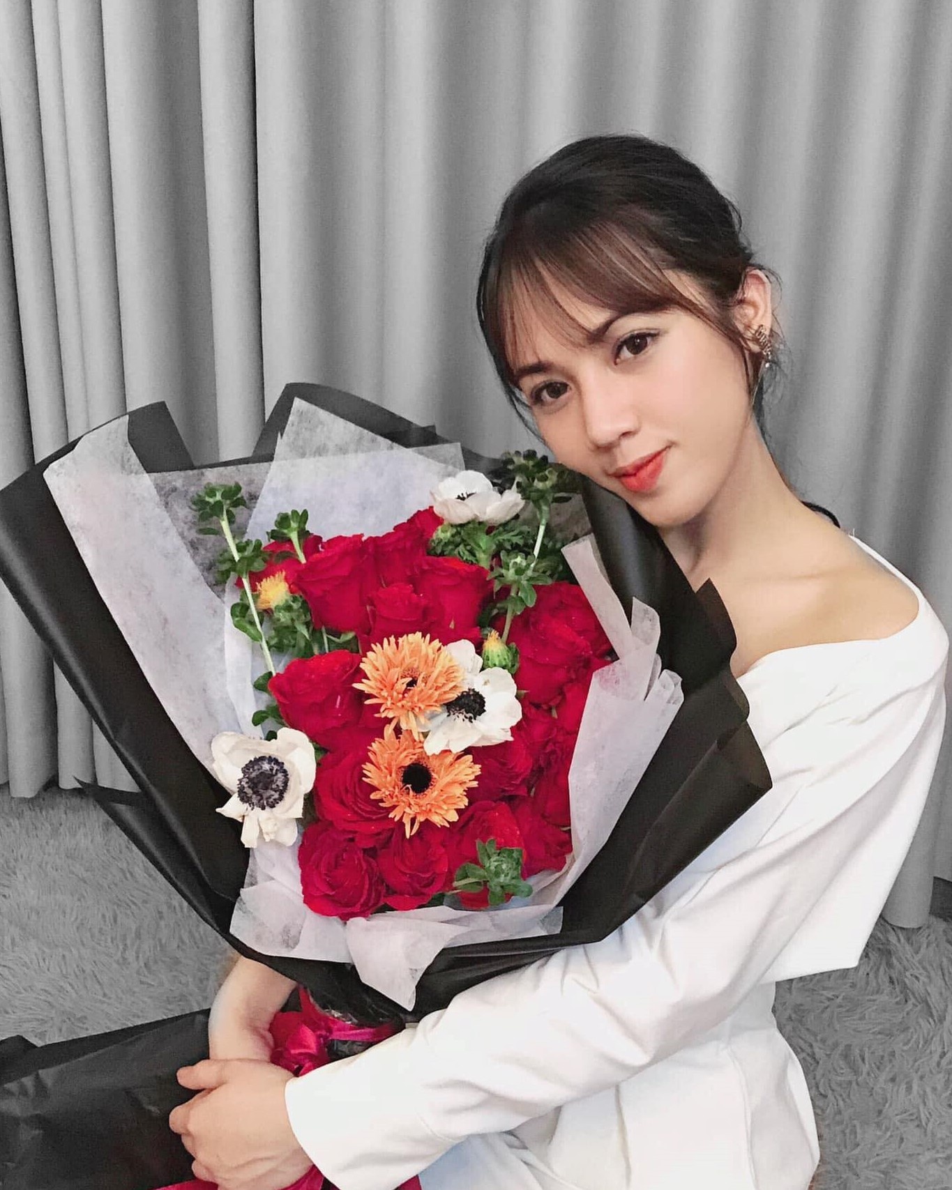 điều dưỡng Bệnh viện Bạch Mai đón sinh nhật ảnh 5 dieu duong Benh vien Bach Mai don sinh nhat anh 5