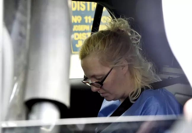 ho vào hàng hóa 35.000 USD trong siêu thị ảnh 1 ho vao hang hoa 35.000 USD trong sieu thi anh 1