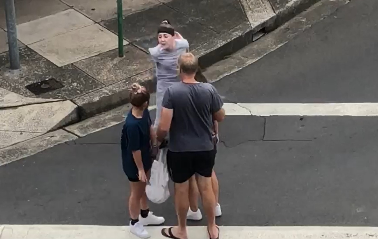 ky thi nguoi chau A giua mua dich anh 1