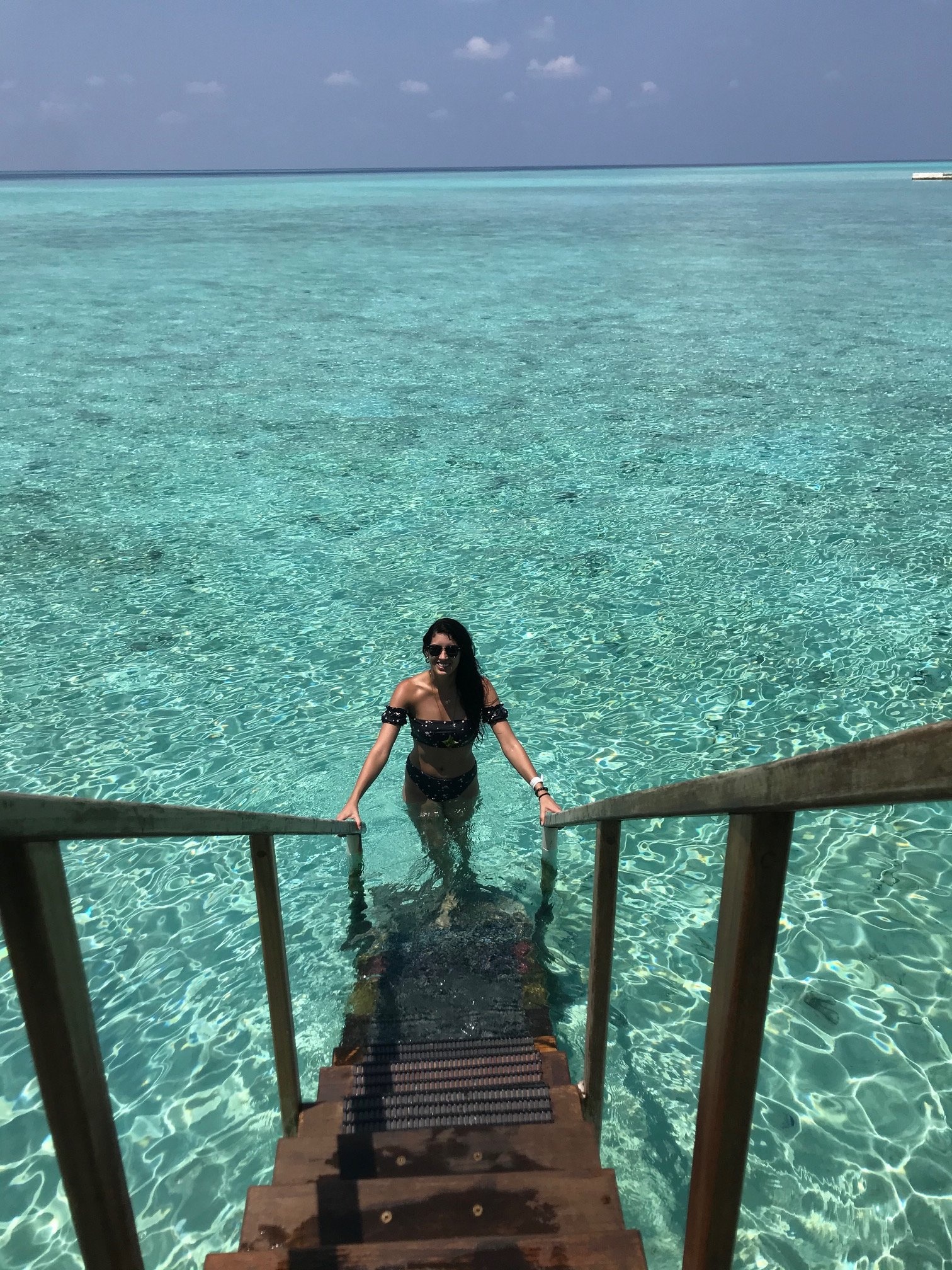 vợ chồng mới cưới mắc kẹt ở Maldives ảnh 3 vo chong moi cuoi mac ket o Maldives anh 3