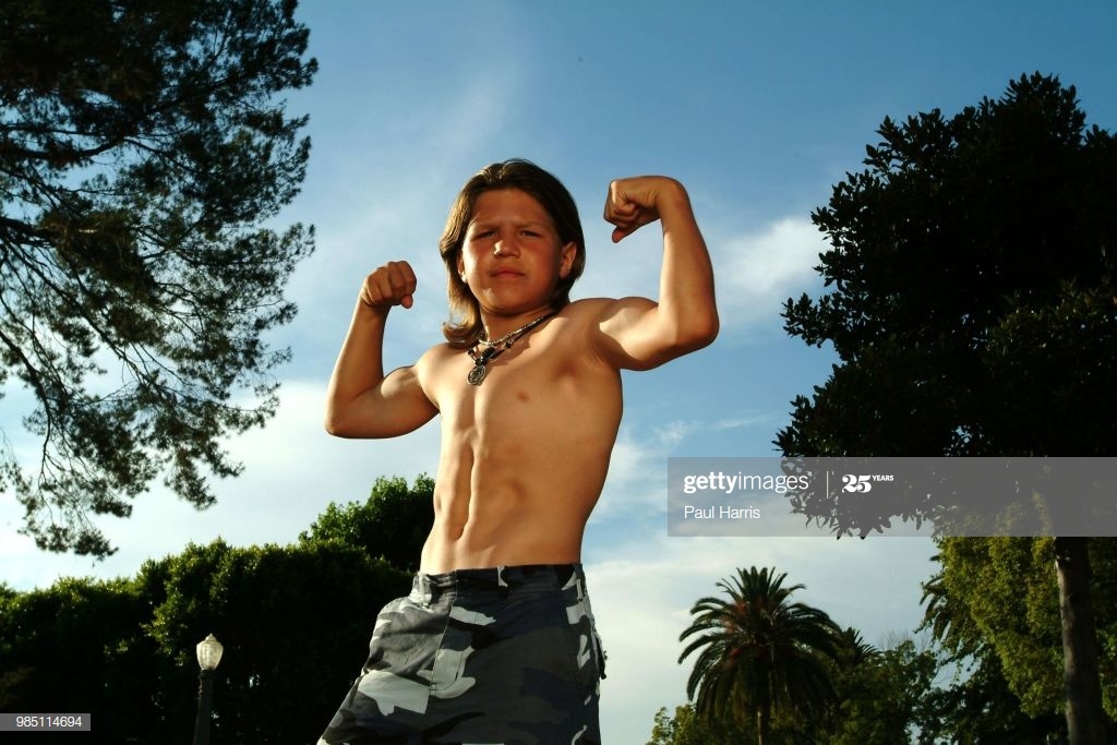 Cau be khoe nhat hanh tinh anh 8