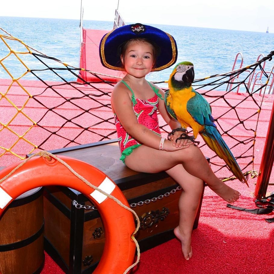 ‘Than dong ngon ngu’ 4 tuoi biet 7 thu tieng anh 4