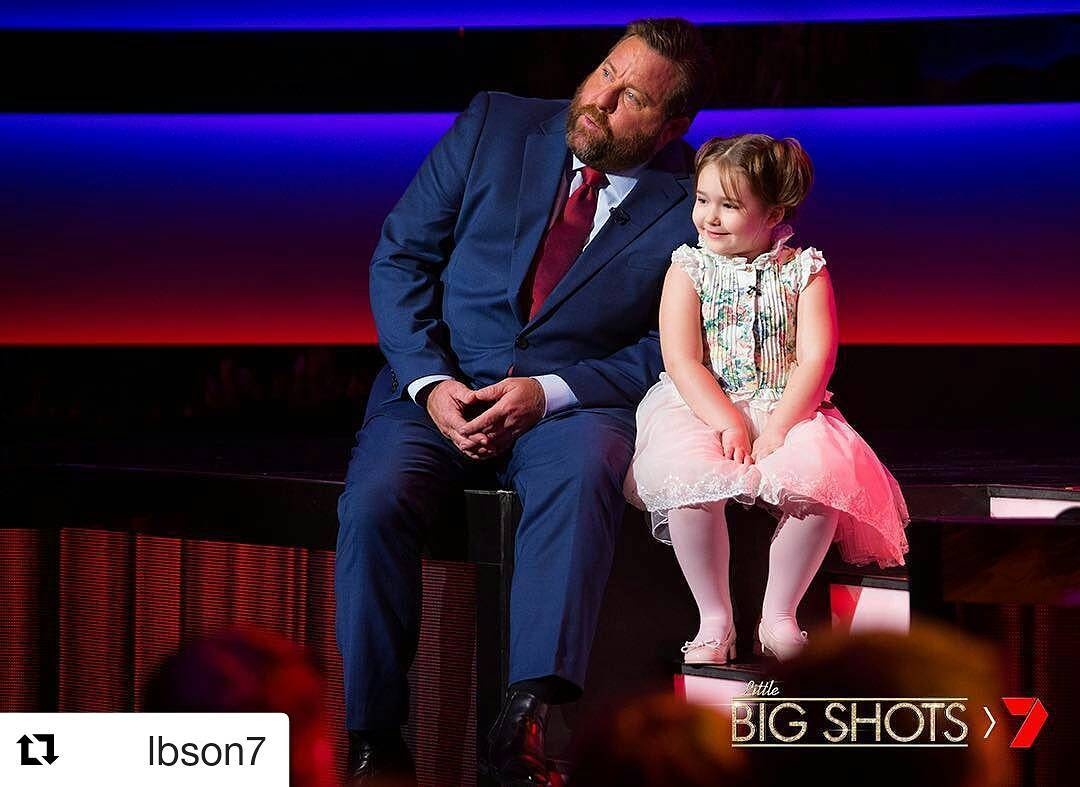 ‘Than dong ngon ngu’ 4 tuoi biet 7 thu tieng anh 2