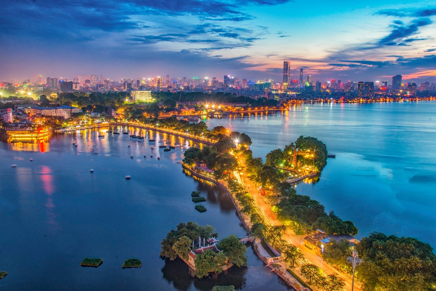 tòa chung cư treo quốc kỳ giữa mùa dịch ảnh 5 toa chung cu treo quoc ky giua mua dich anh 5