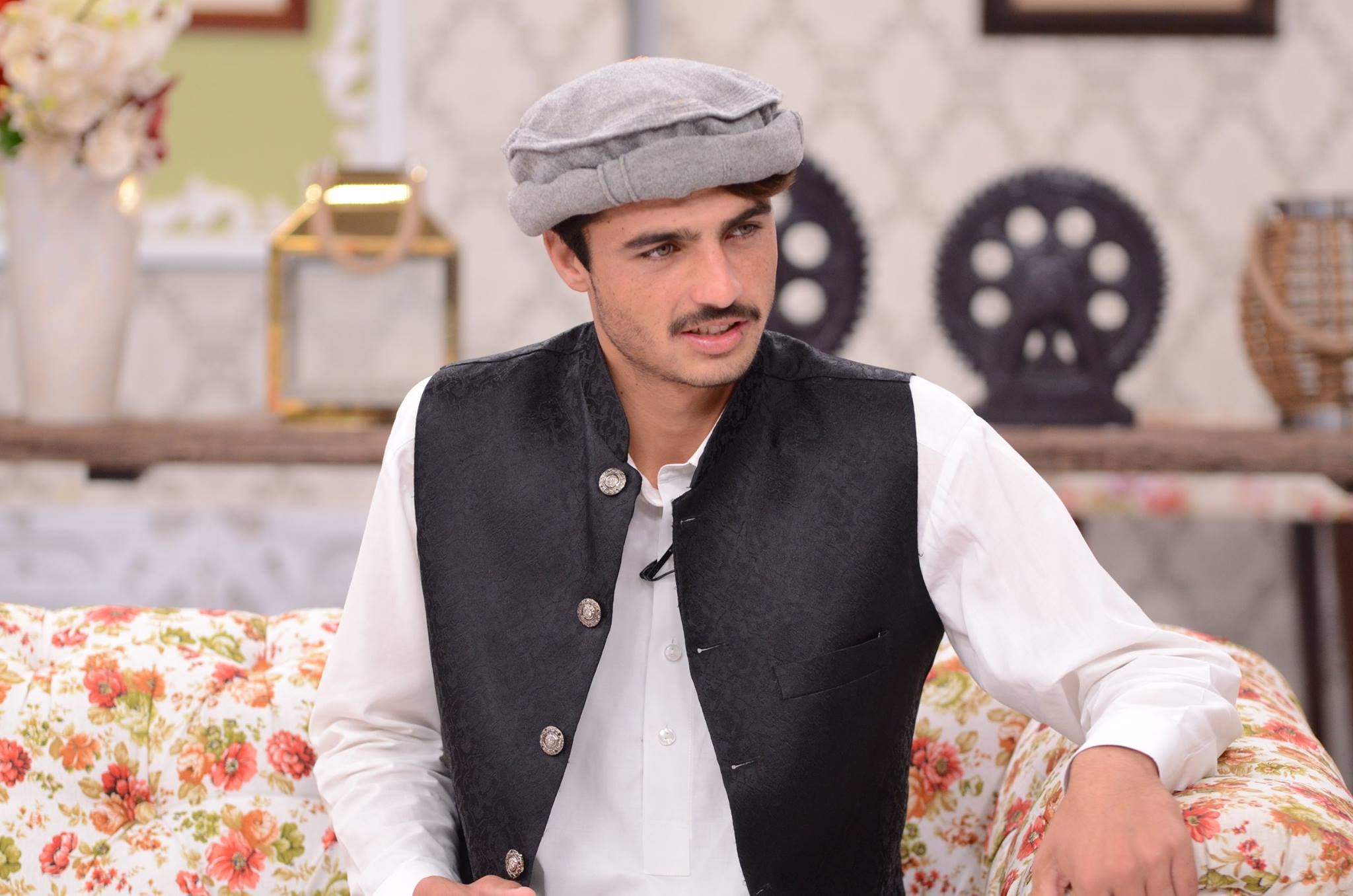 hot boy ban tra noi tieng nam 2016 anh 5