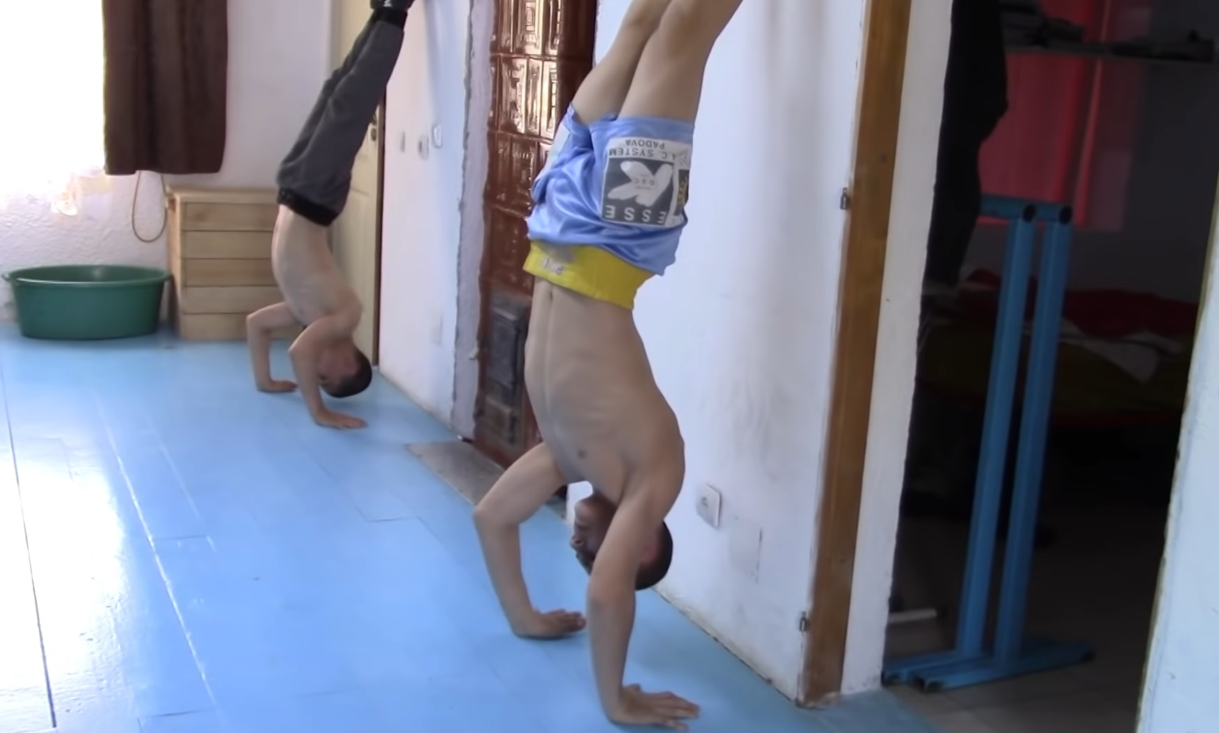 ‘Hercules Romania’ co co bap cuon cuon anh 11