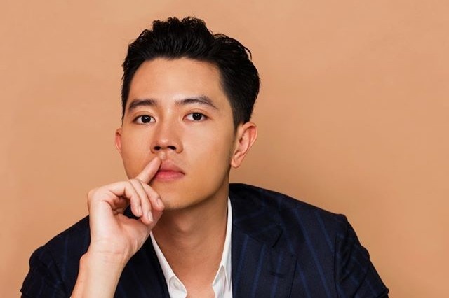 Co truong Quang Dat: Sang lam viec kho khan, dem ve doc dieu diu dang hinh anh